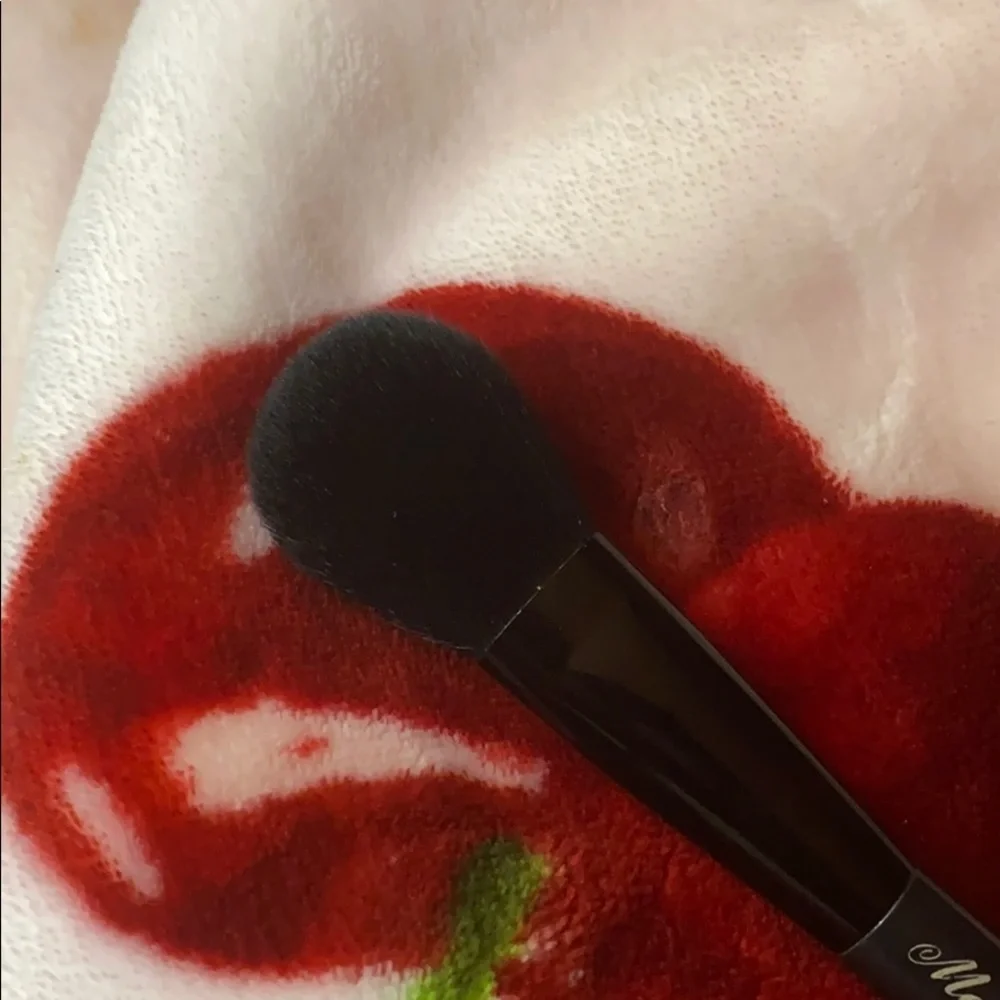 ME ME ME loose powder makeup brush